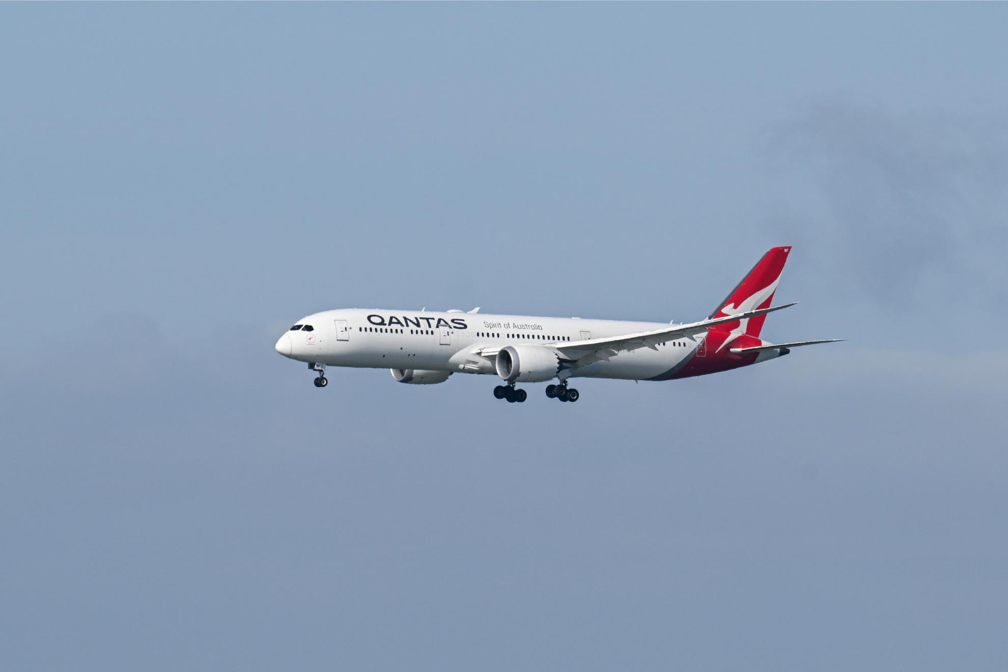 Evacúan un aeropuerto en Australia al confundir un dispositivo de depilación láser con una bomba