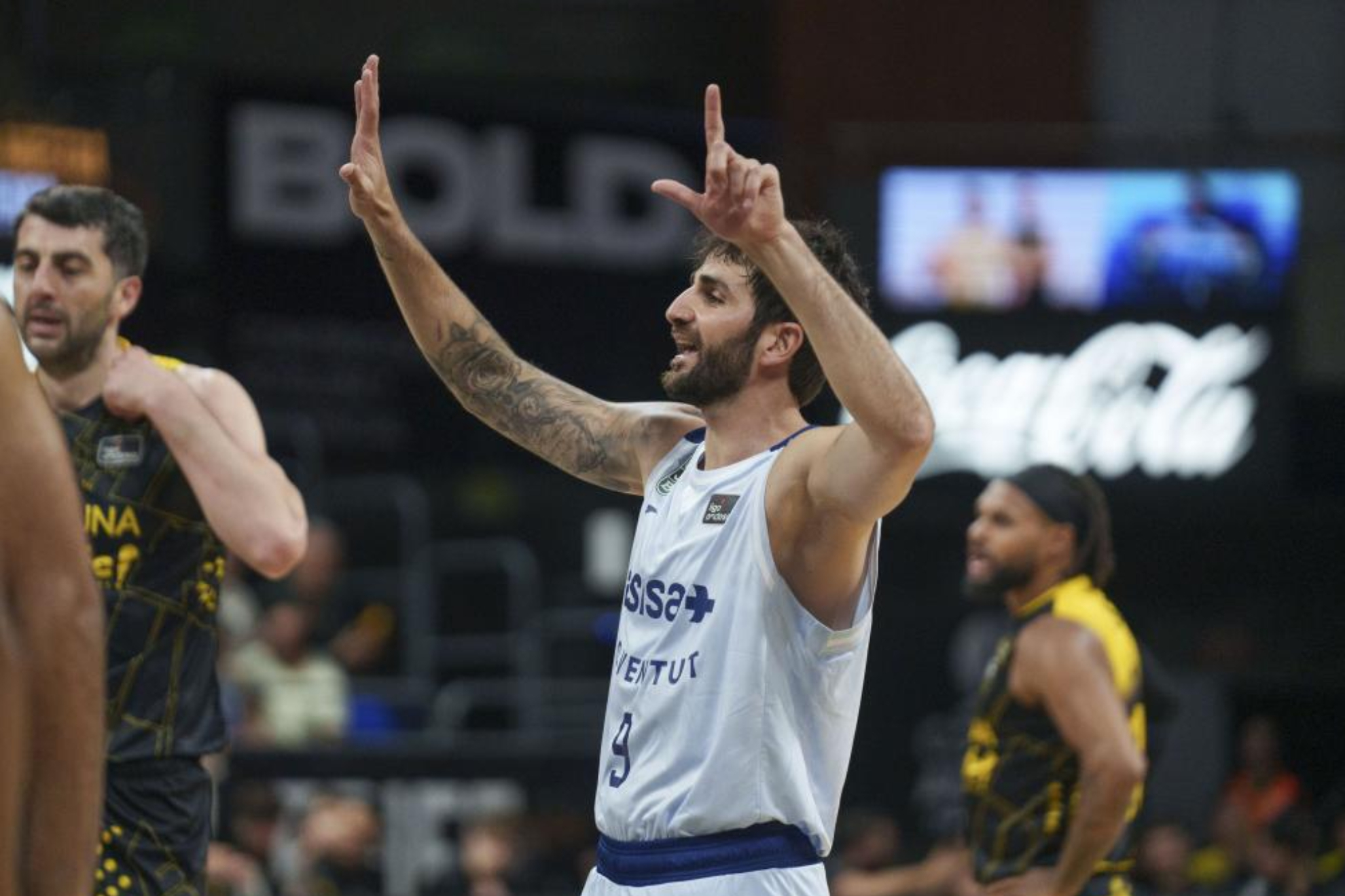 Ricky y Hunt lideran una remontada para asegurar plaza de Playoffs