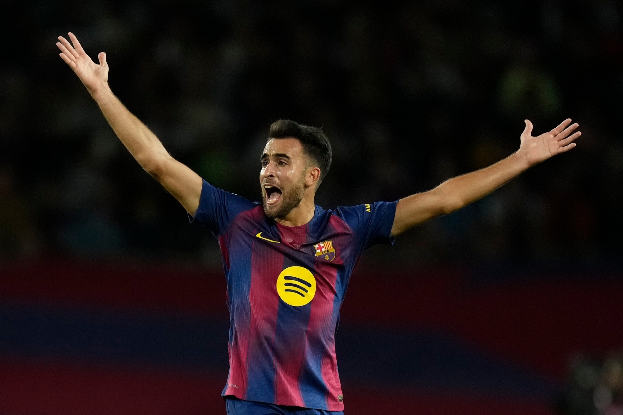 Éric García ya está en Barcelona: máxima precaución, aunque sólo sufre un edema en la rodilla