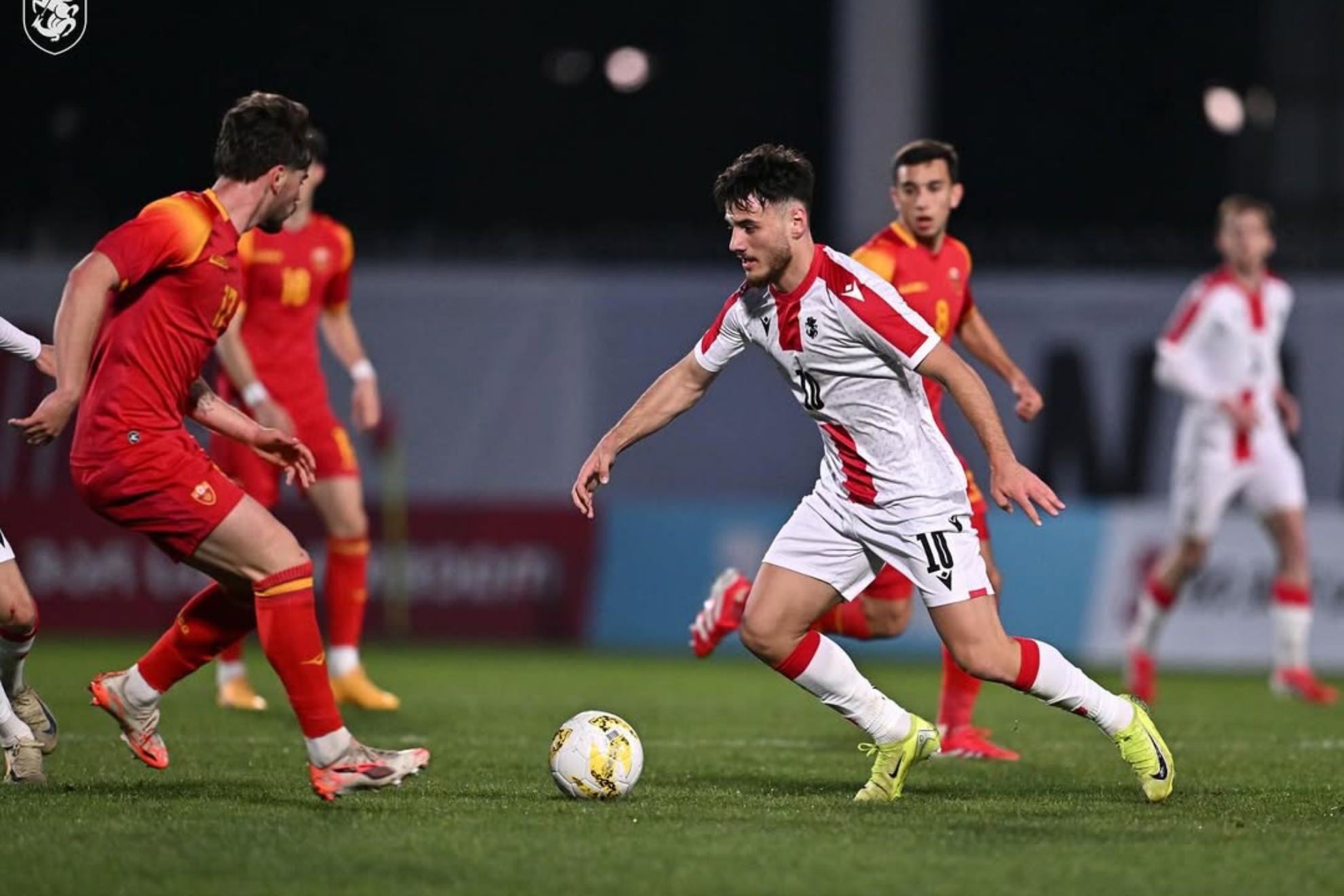 El georgiano Saba Samushia, extremo de 19 años del filial del Rio Ave, será jugador del Andorra