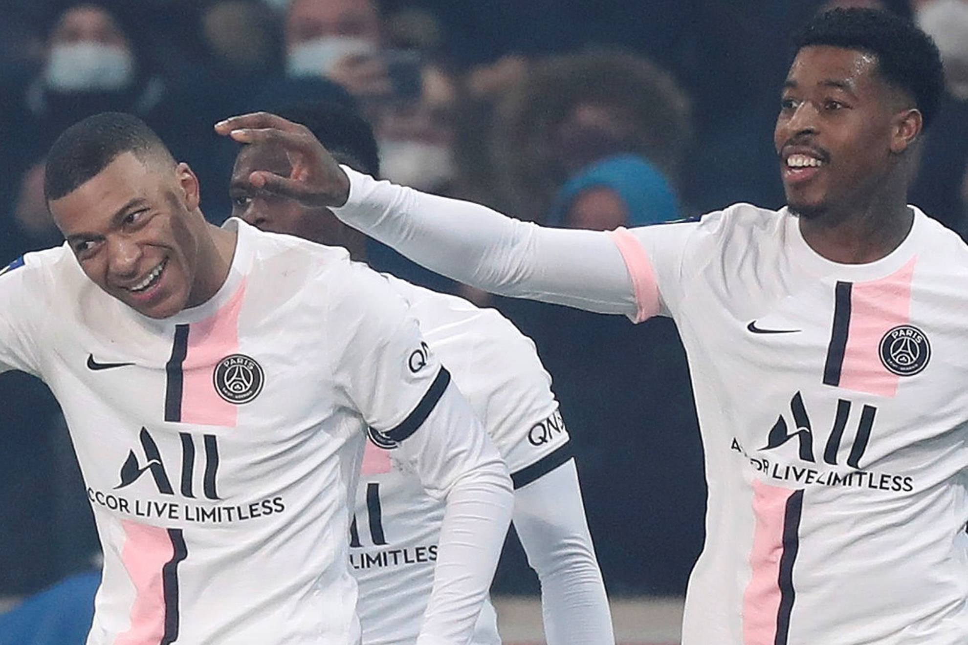 Kimpembe: Le dije a Mbapp� que me cansaba cuando �l no corr�a, y su respuesta fue demasiado fuerte