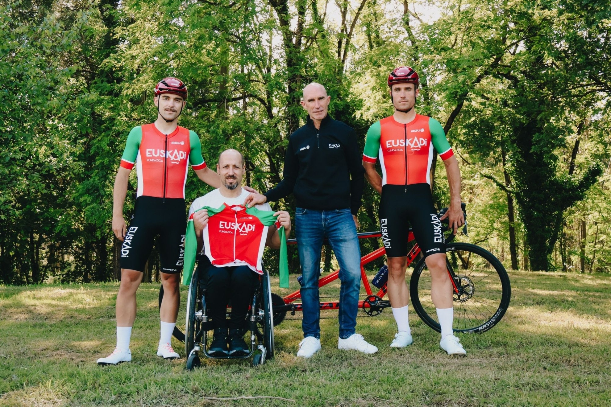 La Fundación Euskadi abre una estructura de ciclismo adaptado para 2026