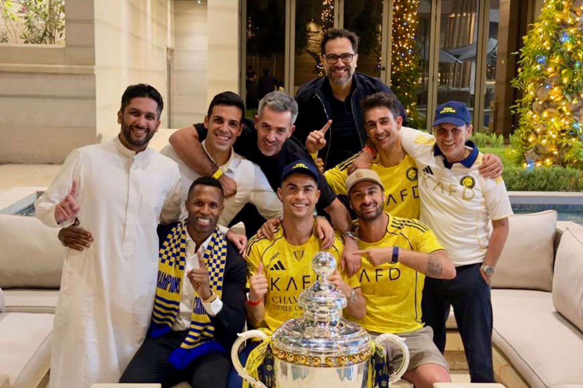 El dueño del Almería se cuela en la fiesta del Al Nassr: "Nunca vi a Cristiano llorar en finales de Champions"