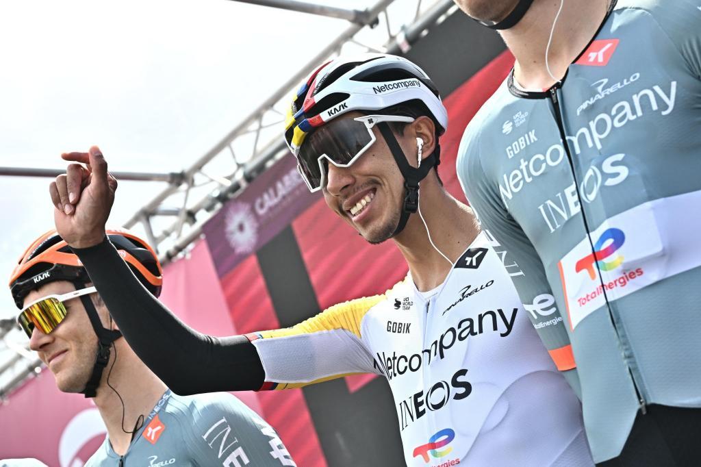 Egan Bernal: bigote de fuerza, suerte hasta Roma