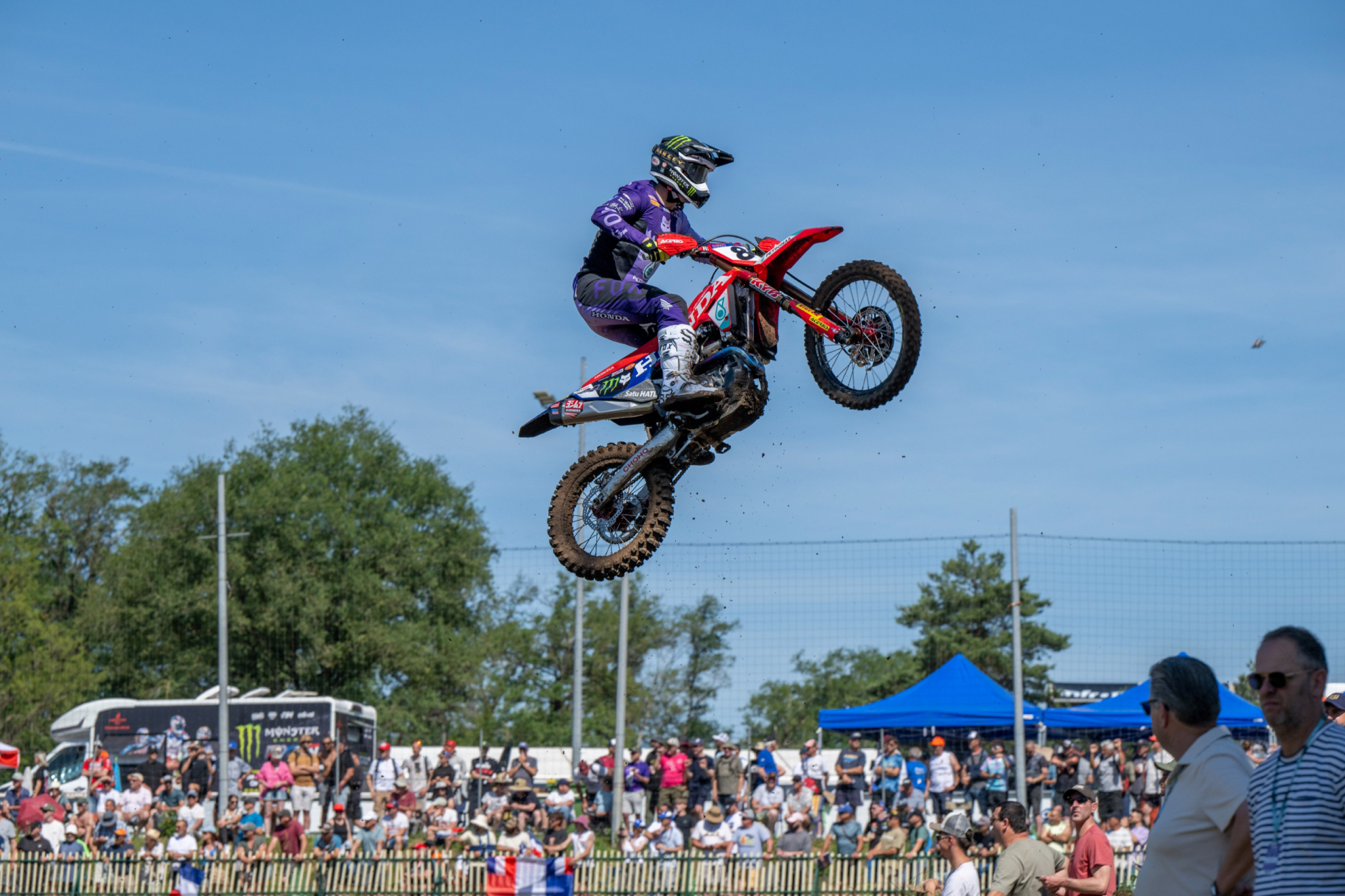 Herlings reina y Farrés desata la ilusión en el Mundial de Motocross