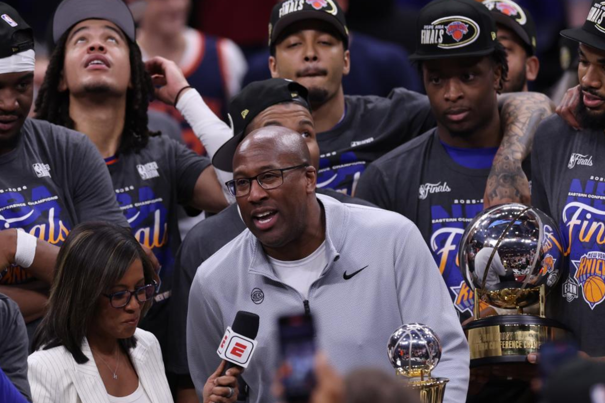 Mike Brown y Leon Rose, los arquitectos del éxito de los Knicks