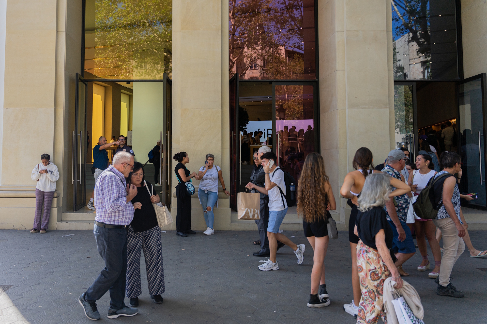 Esta icónica tienda en el Paseo de Gracia de Barcelona reabre sus puertas