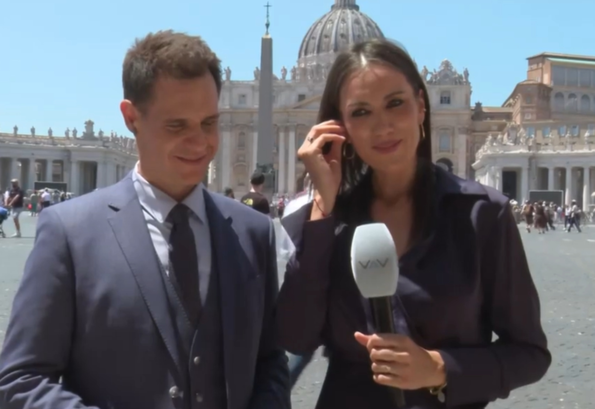 El inesperado regalo del Papa a Patricia Pardo y Christian Gálvez que ha emocionado a la pareja: “Abrumados y felices”