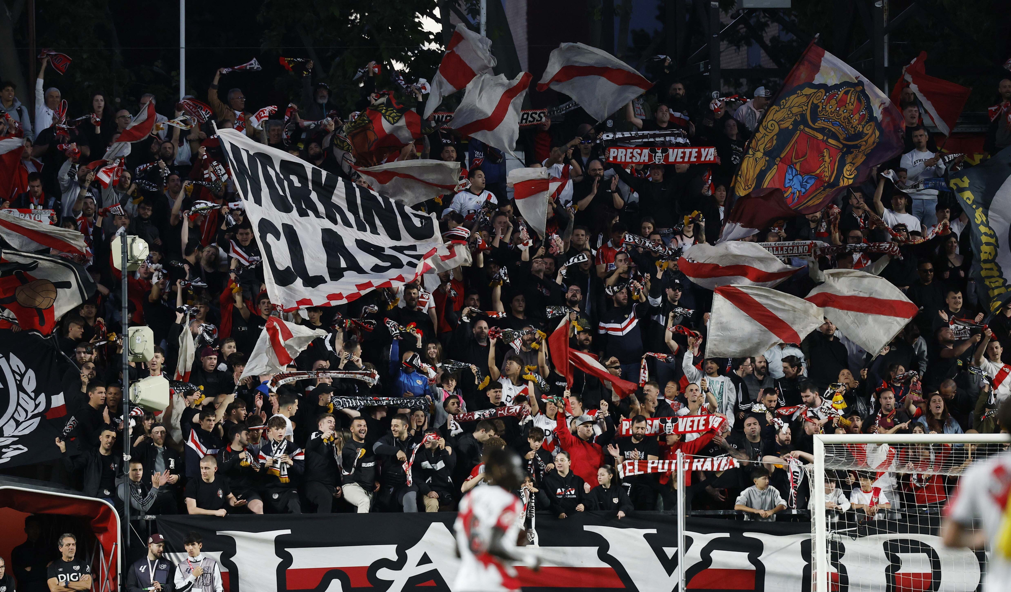 El Rayismo responde: Agotadas las entradas para el visionado de la final en Vallecas