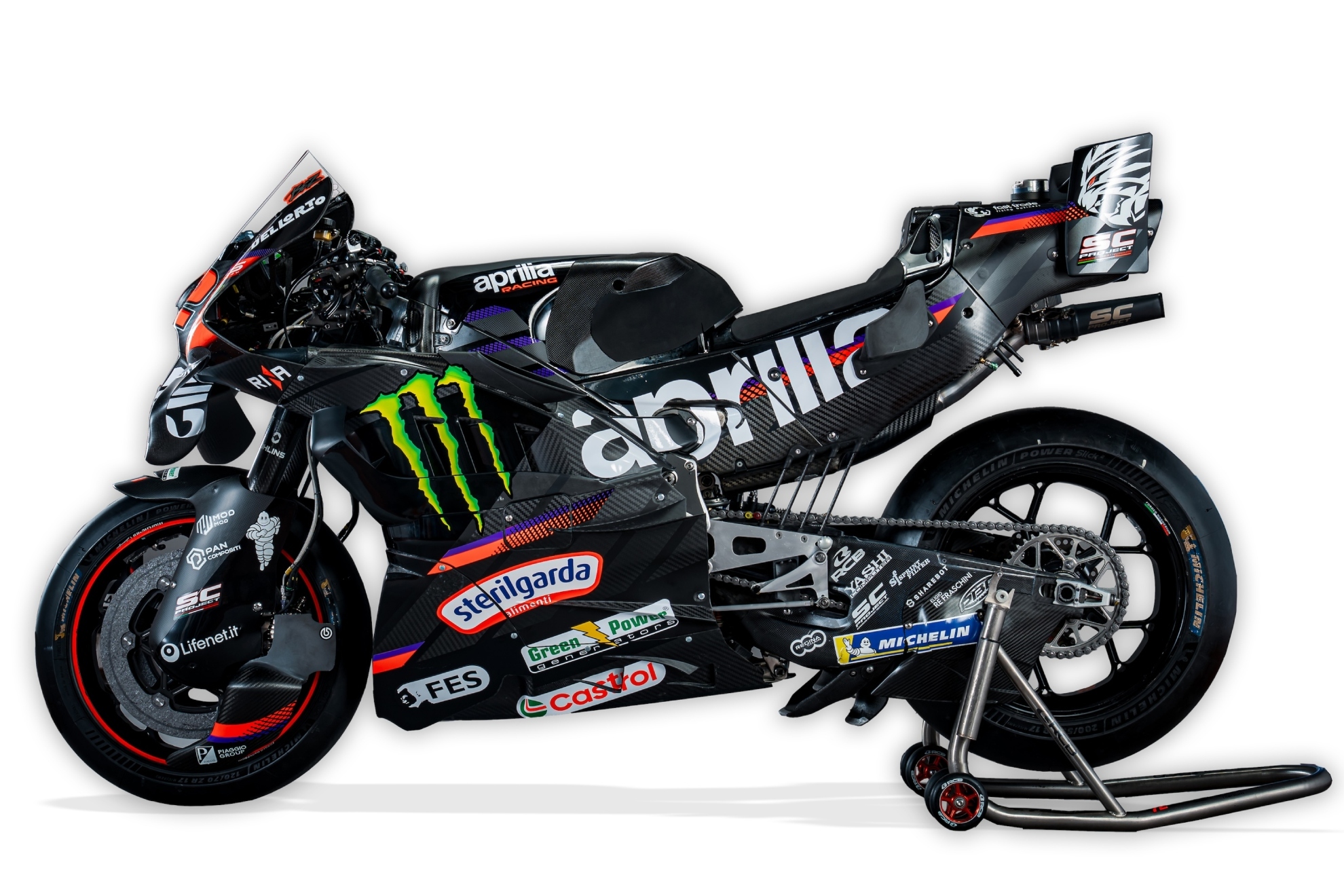 Aprilia le roba Monster a Ducati: "Es un hito"