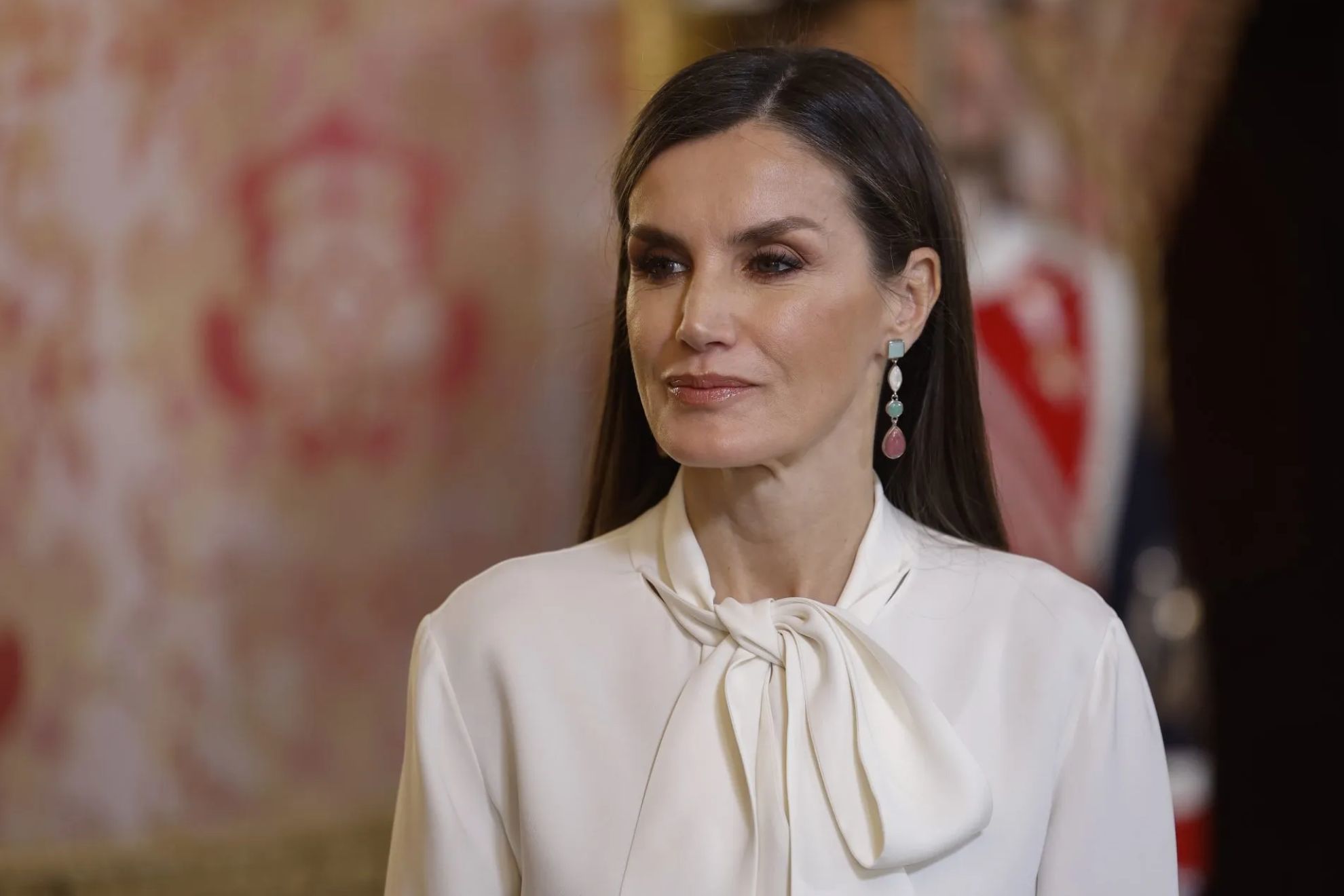 La Reina Letizia pide no sustituir el tabaco por el vaper: “Estos productos están diseñados para atrapar a los más jóvenes”