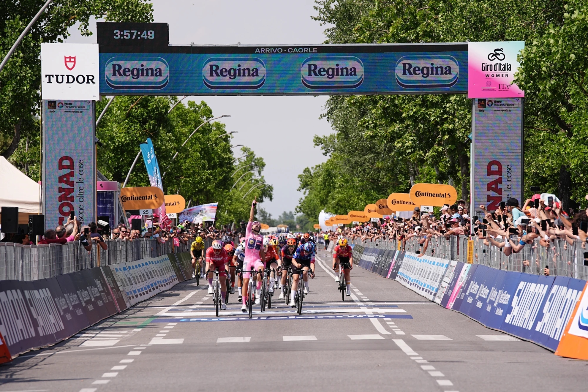 Balsamo repite en Caorle y fortalece su reinado en el Giro de Italia Women
