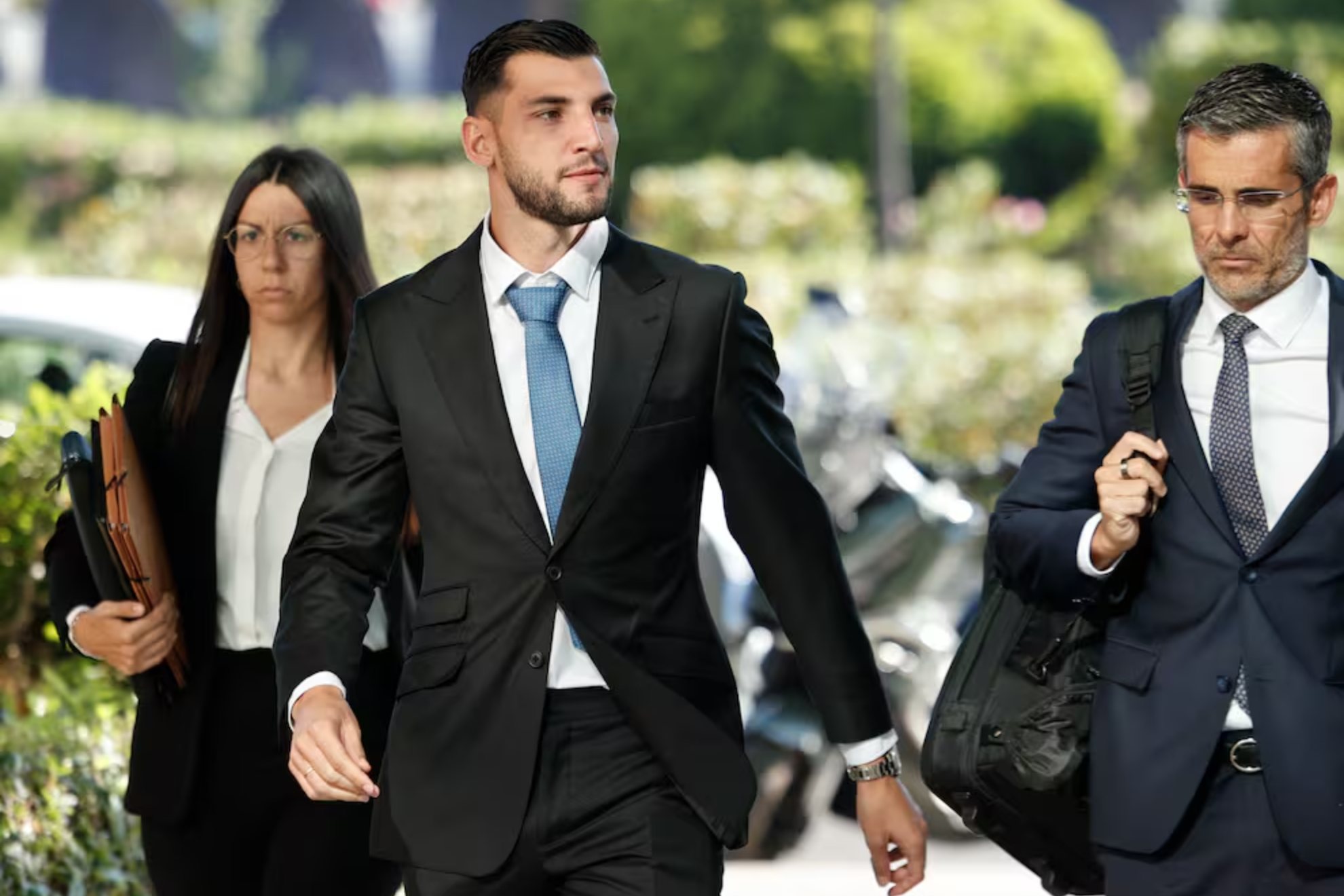 Dos vídeos pueden decidir el futuro de Rafa Mir