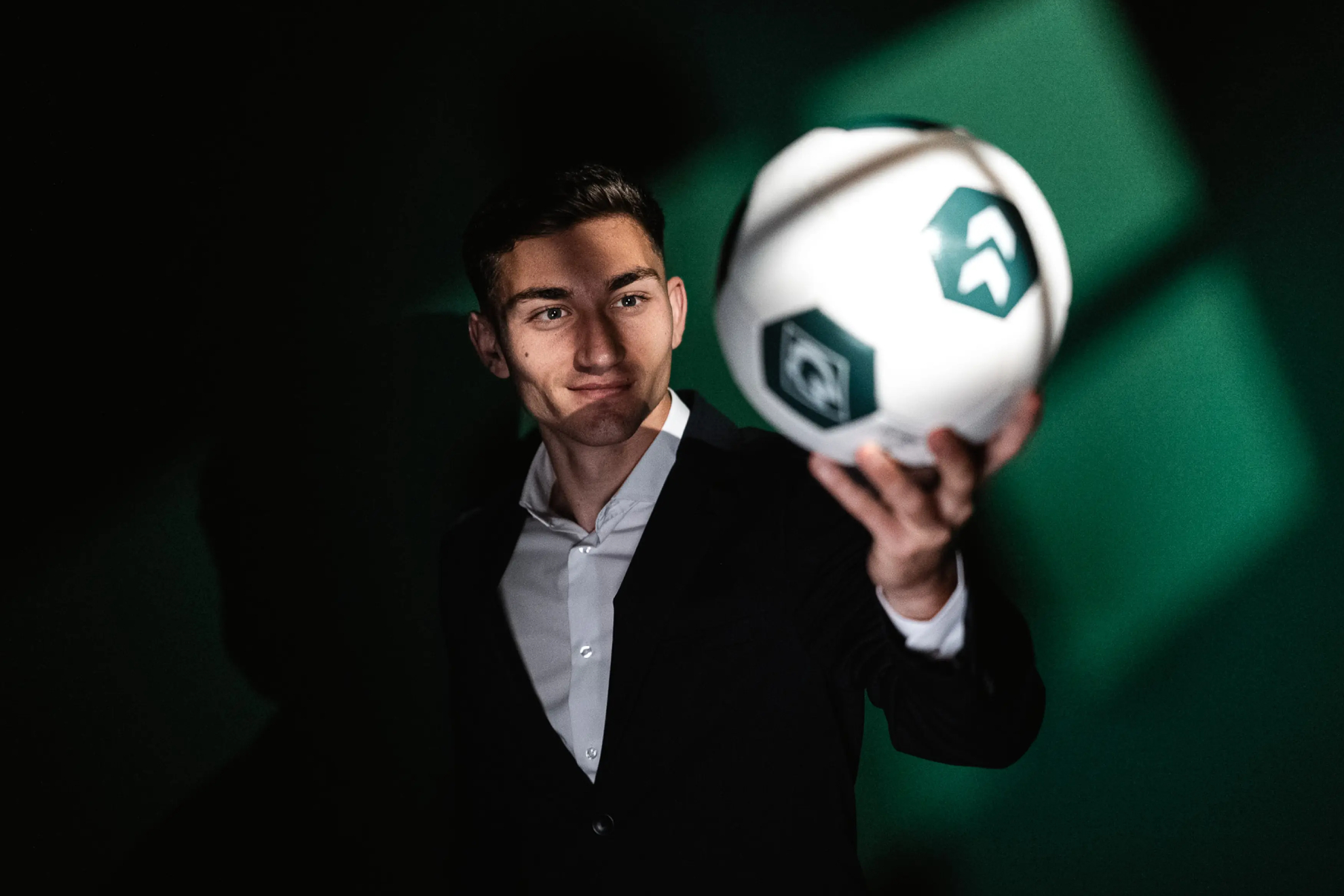 Chuki ya es jugador del Werder Bremen y el Valladolid da otras cinco bajas