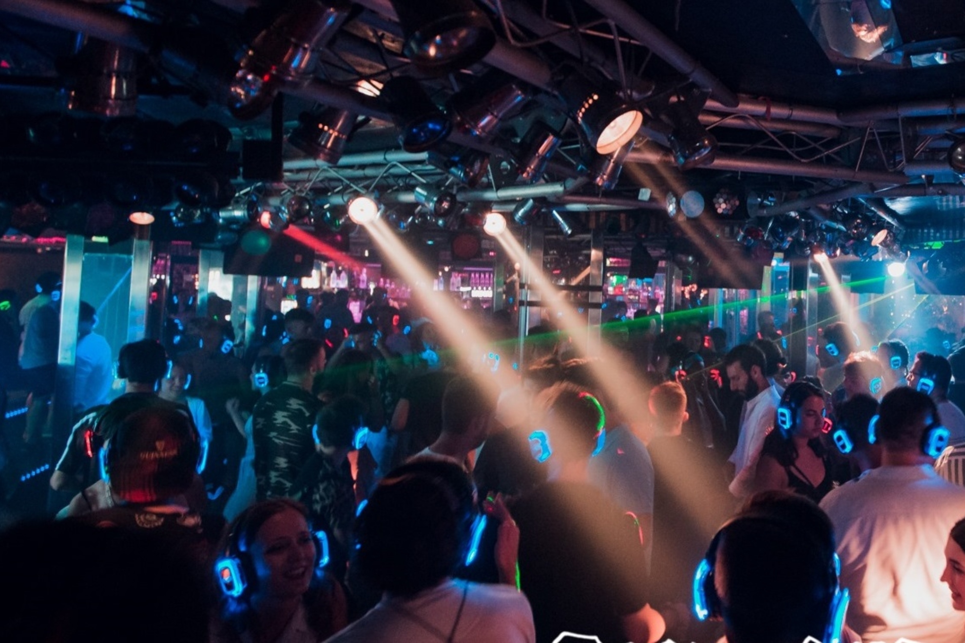 Ramón Rodríguez, empresario, desvela cuánto ganan realmente las discotecas con las copas: "En una noche, cambia todo”