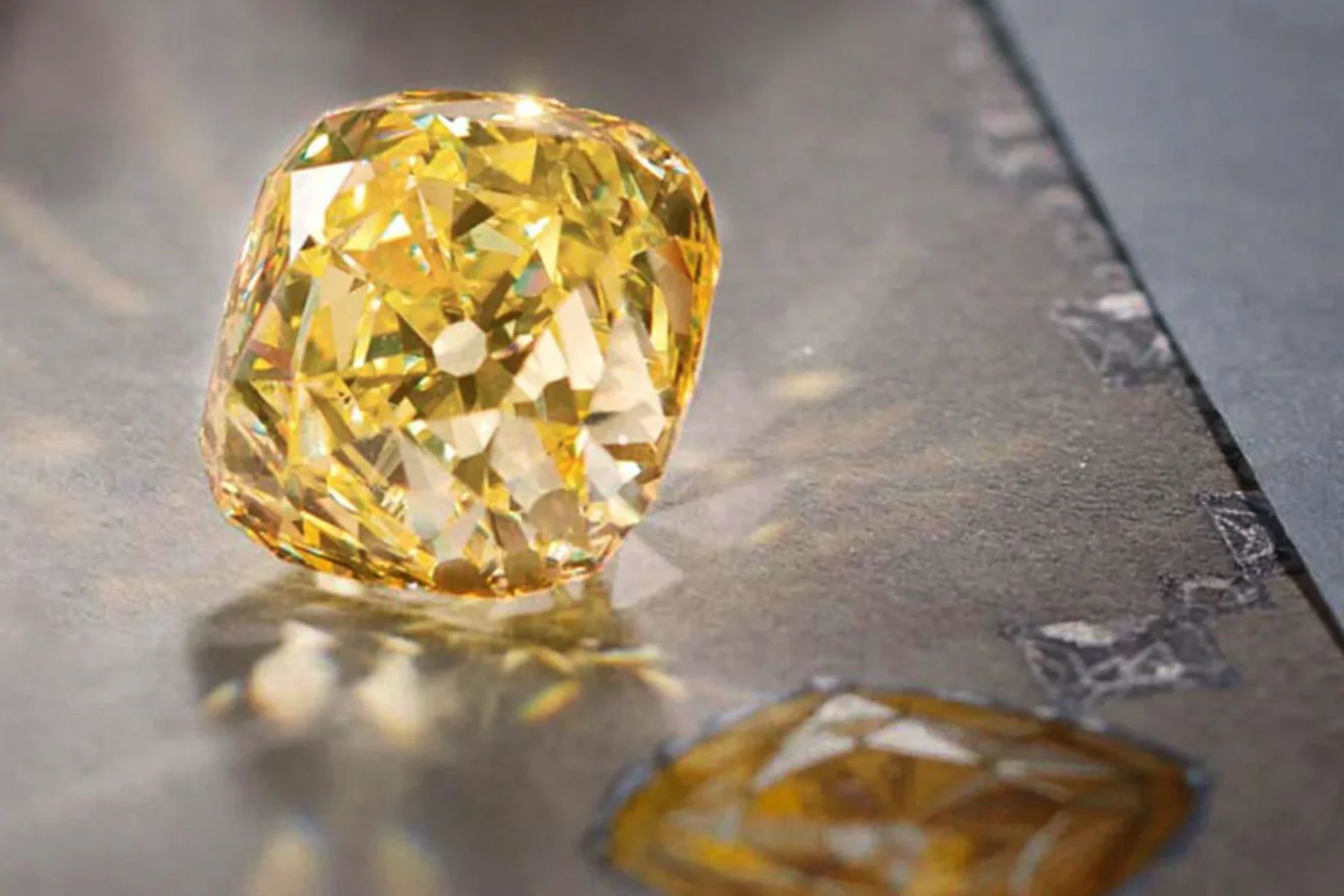 Subastan en Bonhams un anillo de diamante que podría alcanzar el medio millón de dólares
