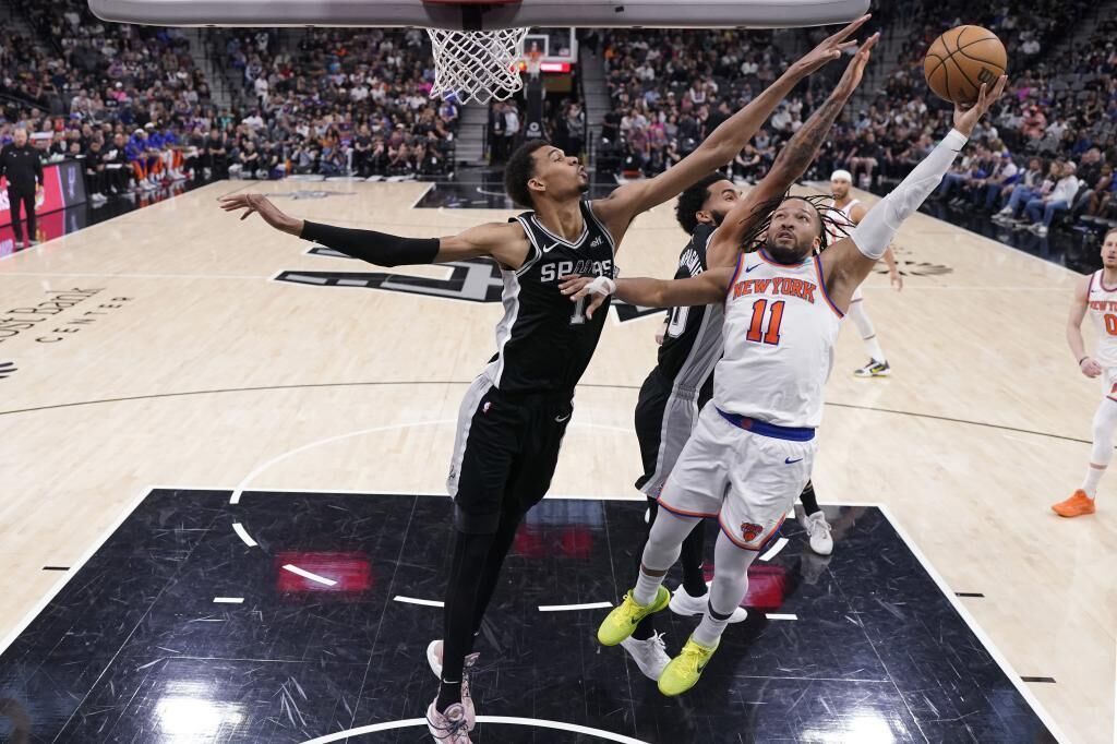 ¿Quién será el rey NBA? ¿Brunson o Wembanyama