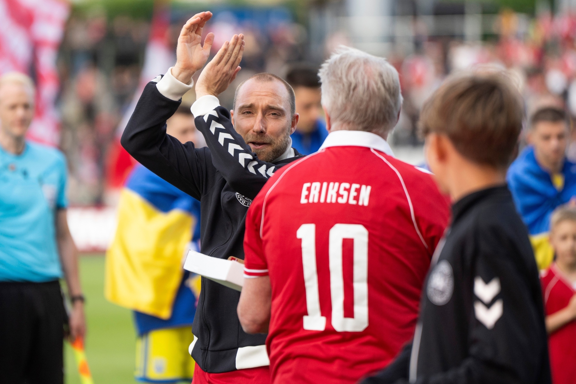 Eriksen tranquiliza a Dinamarca y al mundo entero: "Me encuentro bien"