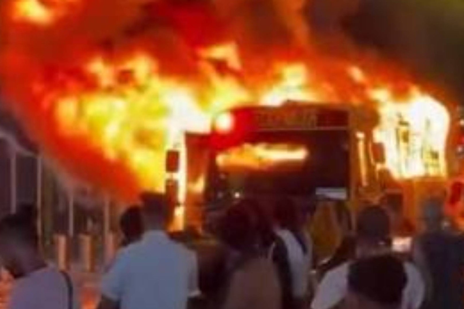 63 detenidos en Nueva York tras el triunfo de los Knicks: tiroteo, apuñalamientos, incendios...