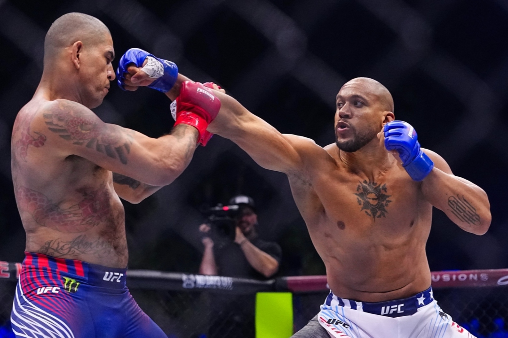 Alex Pereira y Ciryl Gane durante el UFC Casa Blanca.