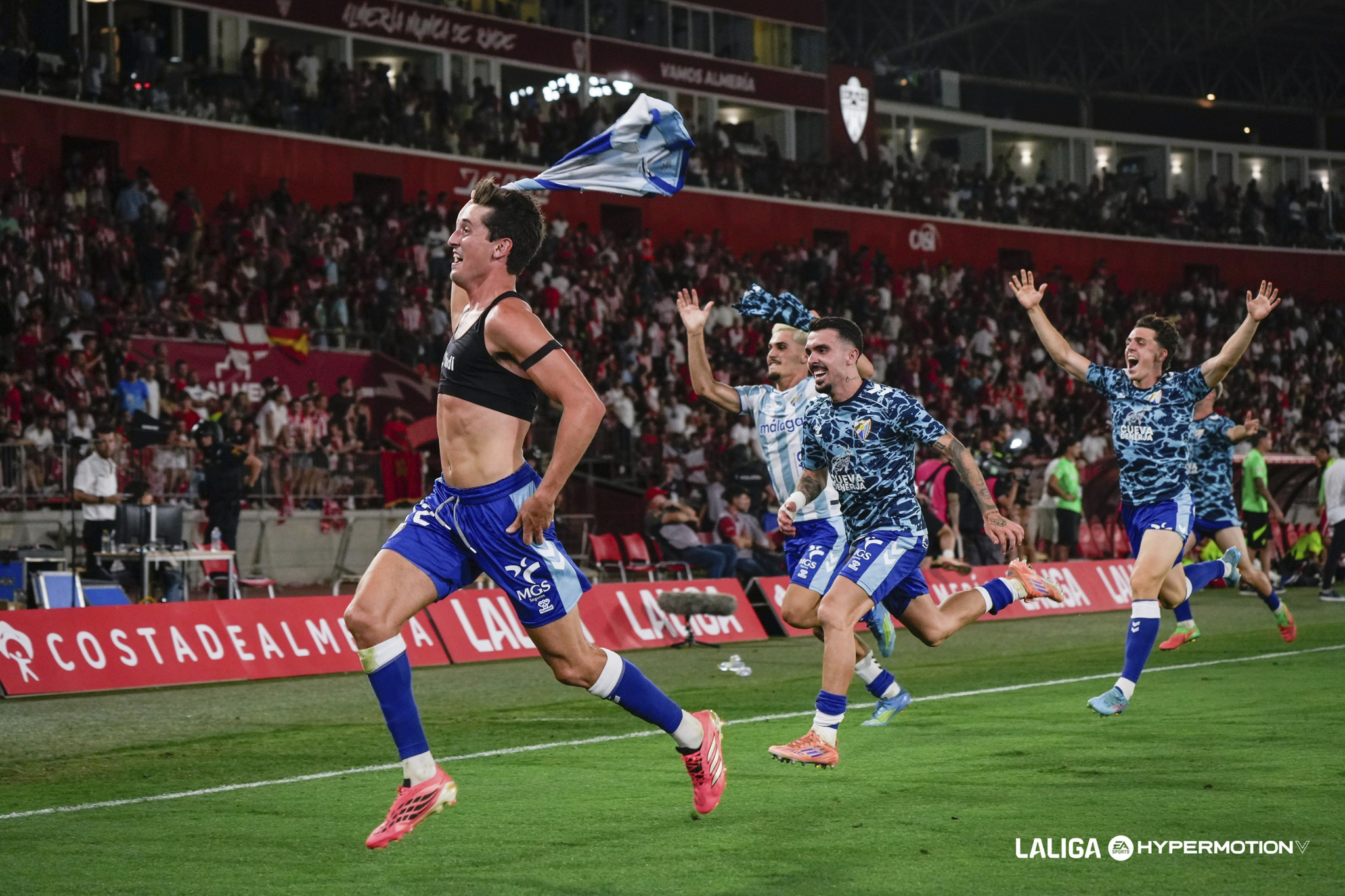 La eufórica celebración del Málaga... ¡¡¡A Primera ocho años después!!!