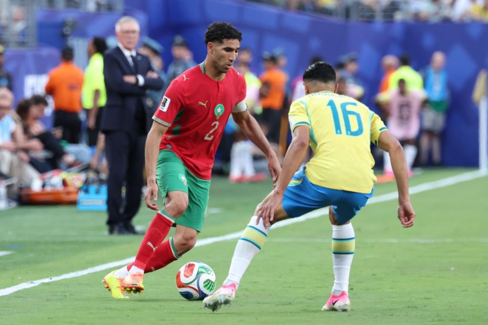 Achraf ya es 'King' África: "Es el mejor lateral del mundo"