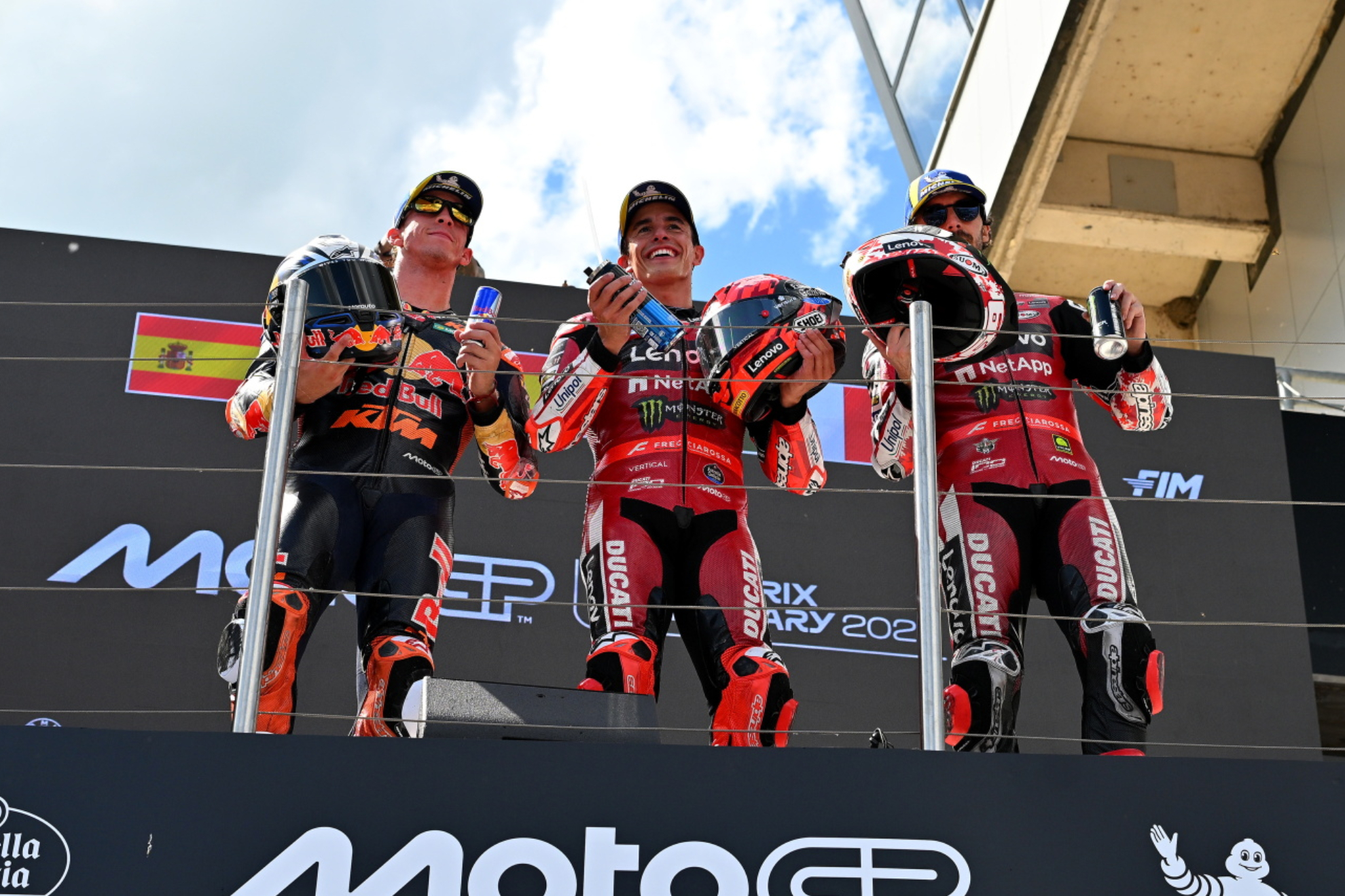 El gran bombazo de MotoGP es oficial: Acosta ficha por Ducati y será el compañero de Márquez