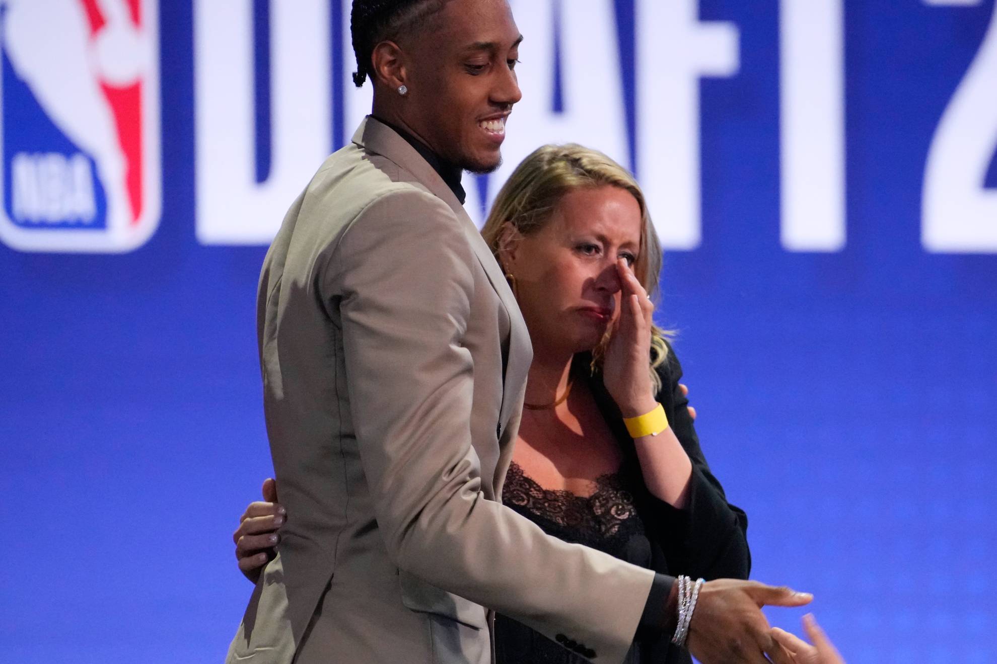 Baba Miller, el 'unicornio' español con alcance de 2,82 m., es drafteado por los Clippers con el número 36