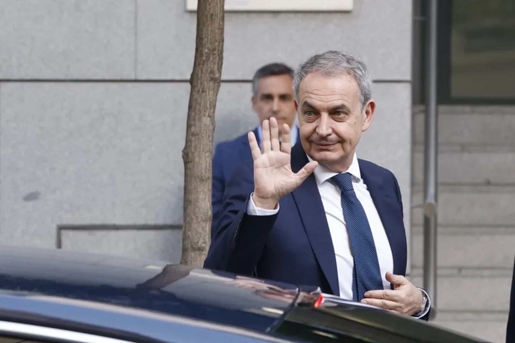 Zapatero pide la "nulidad general" del caso Plus Ultra por vulneración de derechos