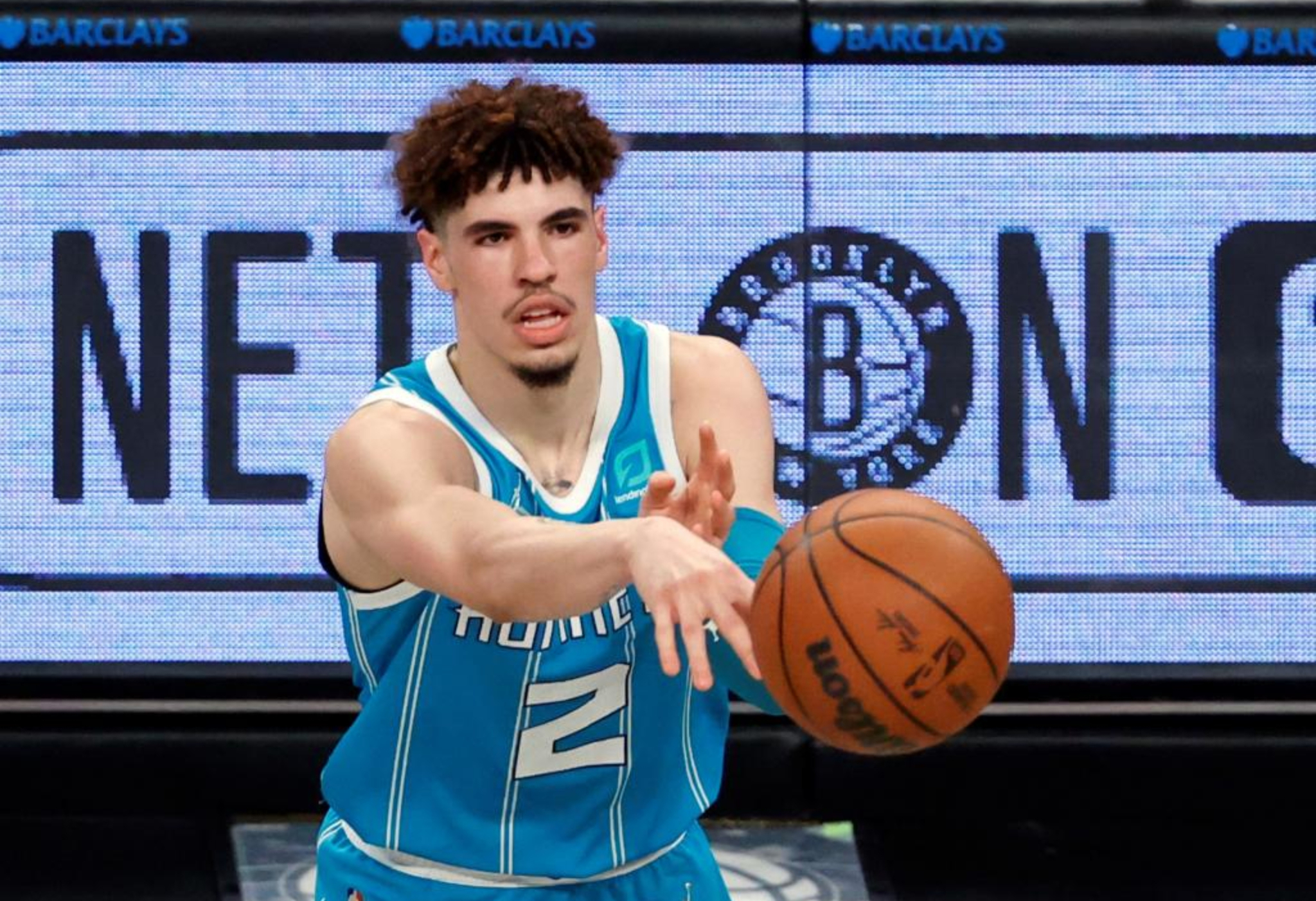 Bombazo en la NBA: Los Hornets traspasan por sorpresa a Lamelo Ball a los Timberwolves