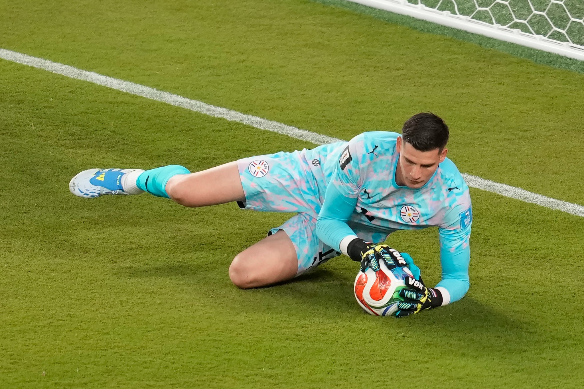 Paraguay goalkeeper Orlando  lt;HIT gt;Gill lt;/HIT gt; (12) makes a save during the World Cup Group D soccer match between Paraguay and Australia in Santa Clara, Calif., near San Francisco, Thursday, June 25, 2026. (AP Photo/Jeff Chiu)