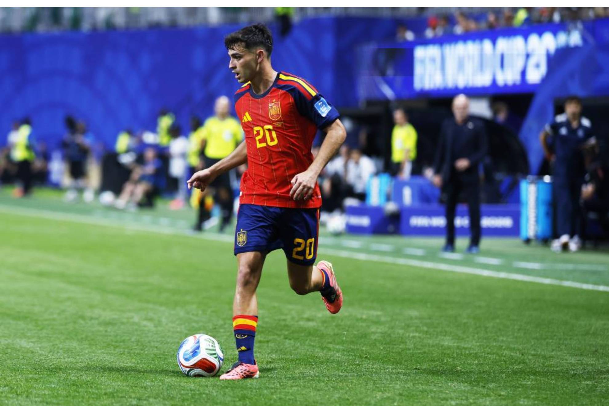 Roberto Gómez: "Pedri es suplente en esta selección y hace cuatro meses nos parecía imposible"