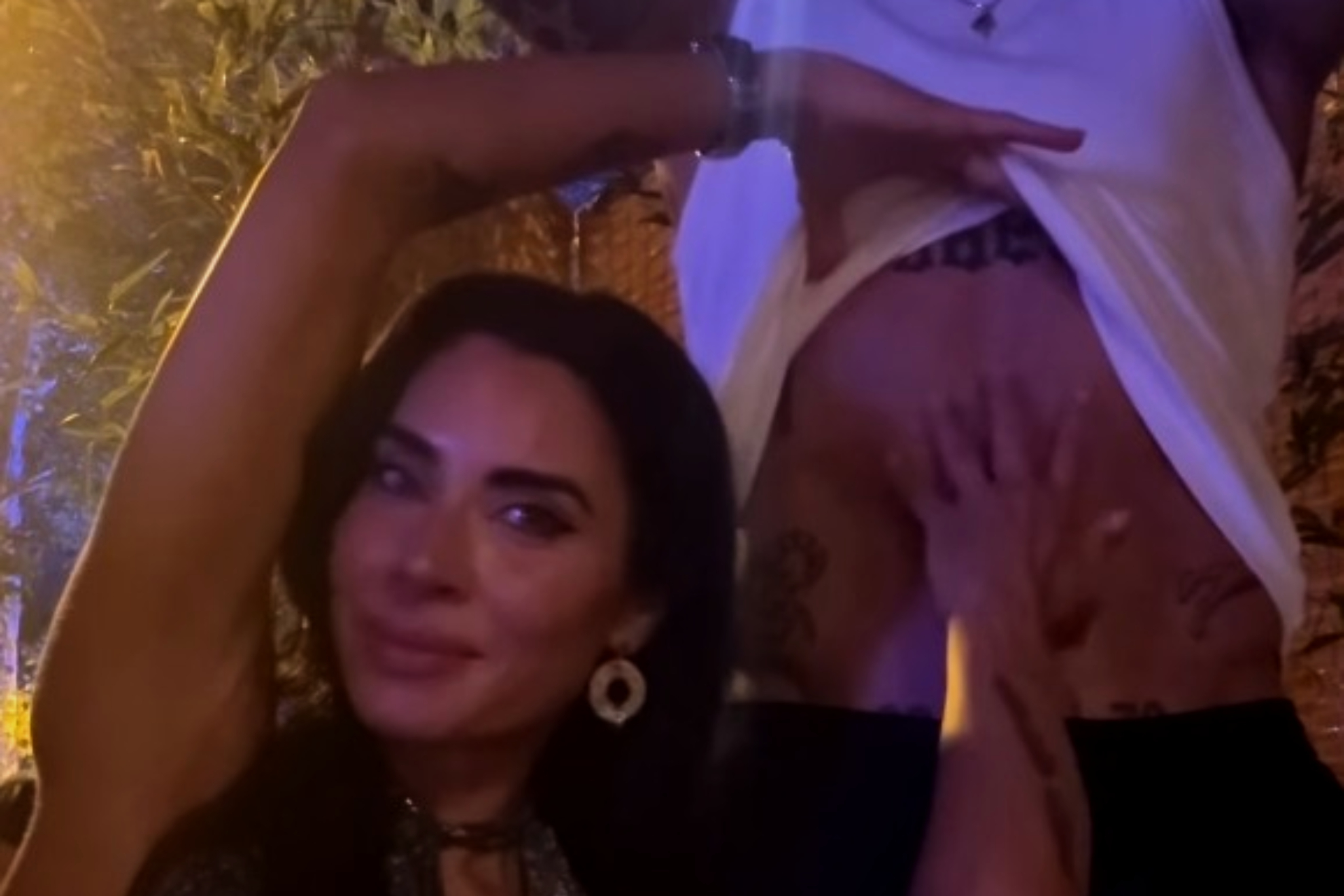 Pilar Rubio presume del espectacular six pack de Sergio Ramos en pleno concierto de Lenny Kravitz