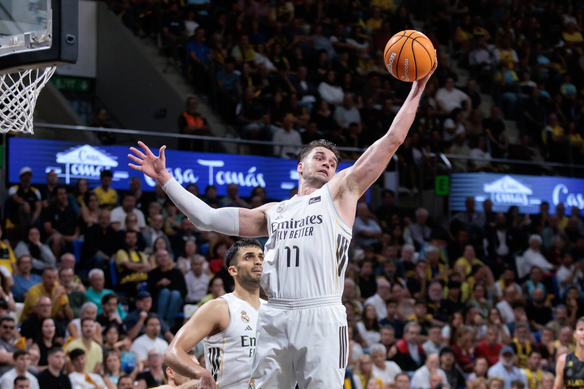 Hezonja lamenta el despido de Scariolo y su futuro se aleja del Real Madrid