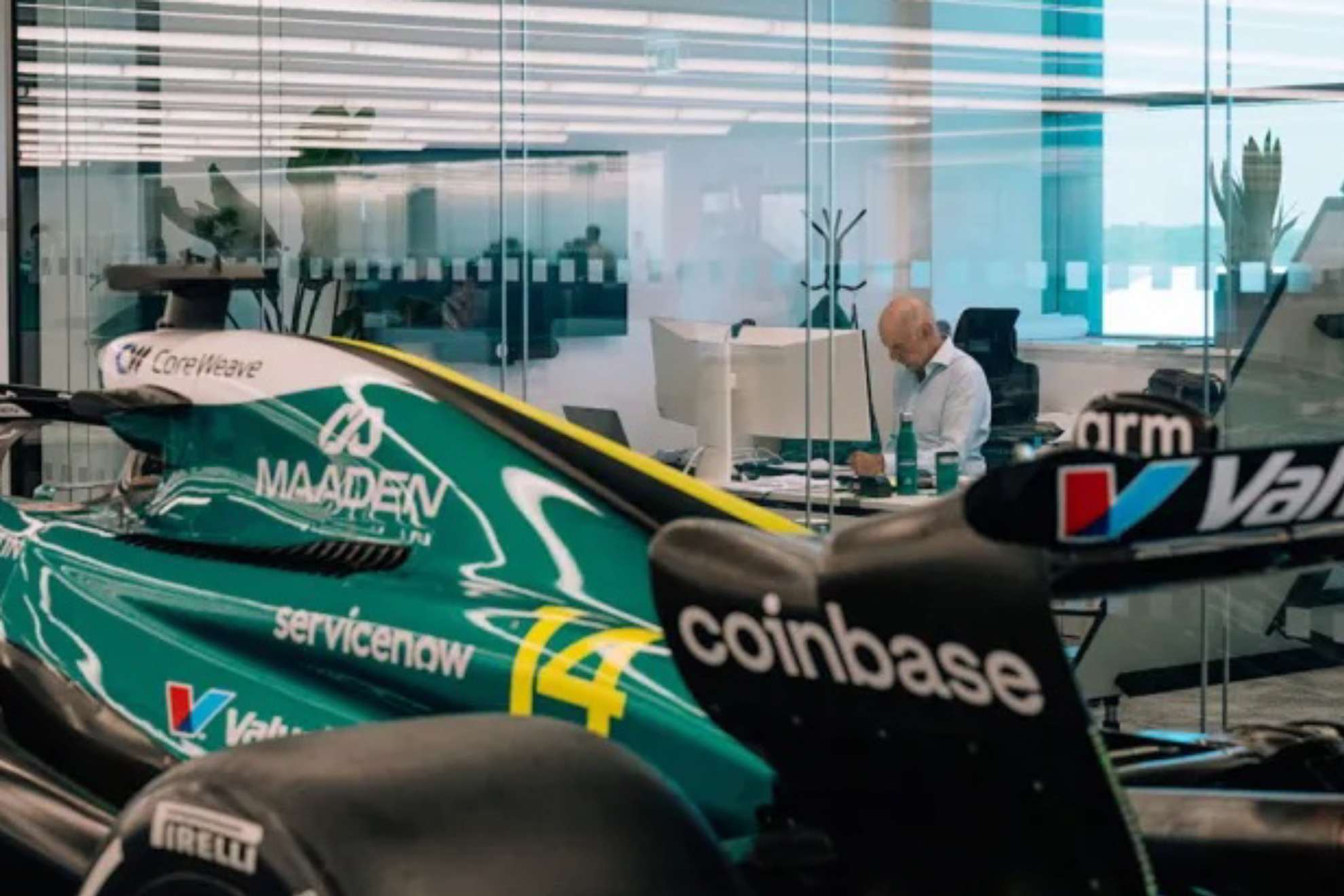 Adrian Newey: "Les he explicado a Alonso y a Stroll... el momento está más cerca"