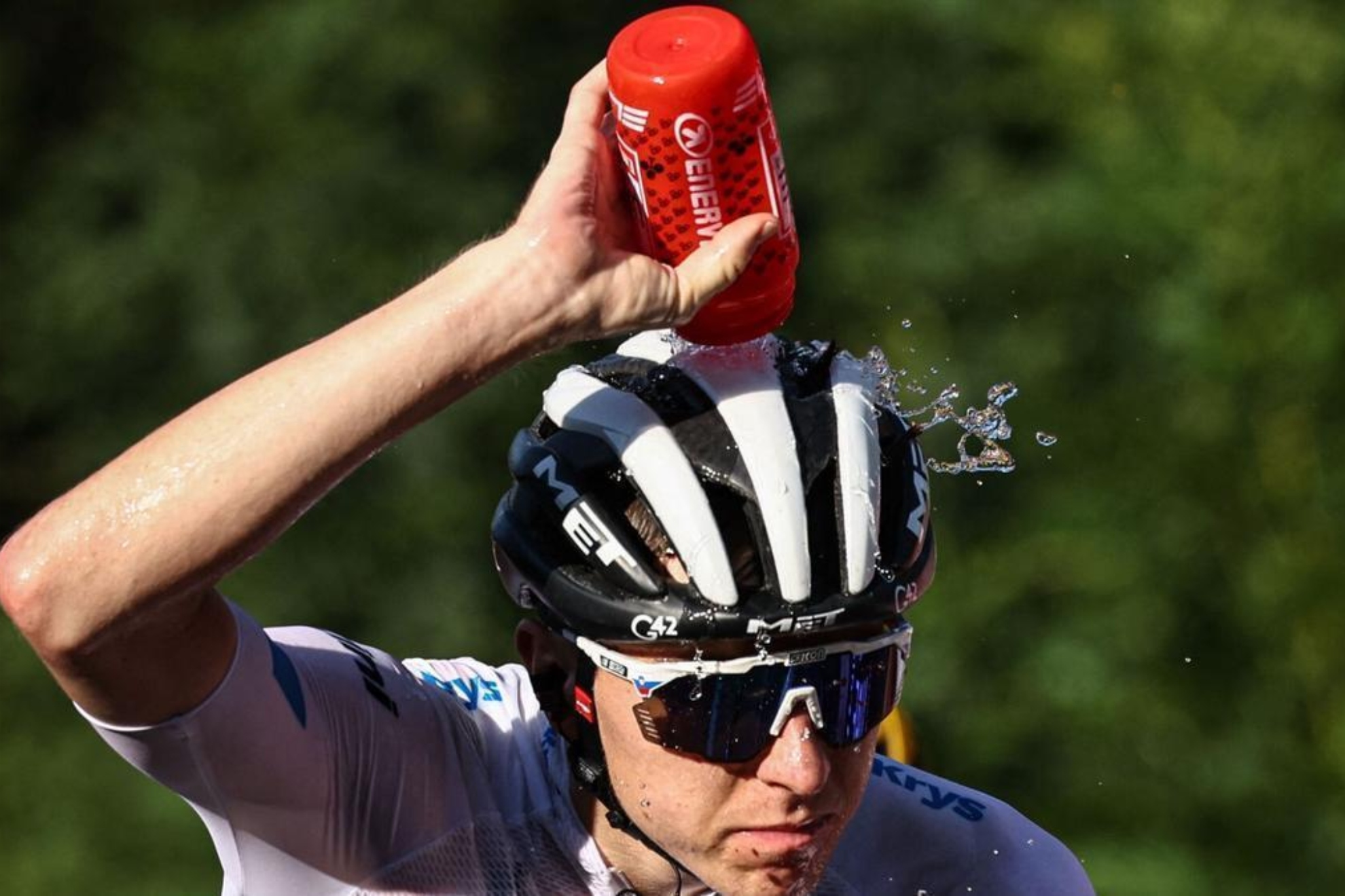 Abierto el debate: Francia se plantea suspender etapas del Tour si el calor compromete la seguridad