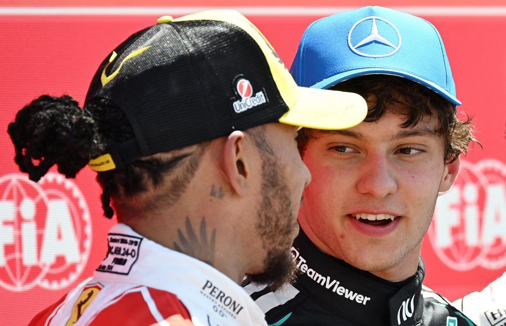 Hamilton: "Un viento de cara enorme y me adelantó a toda velocidad"