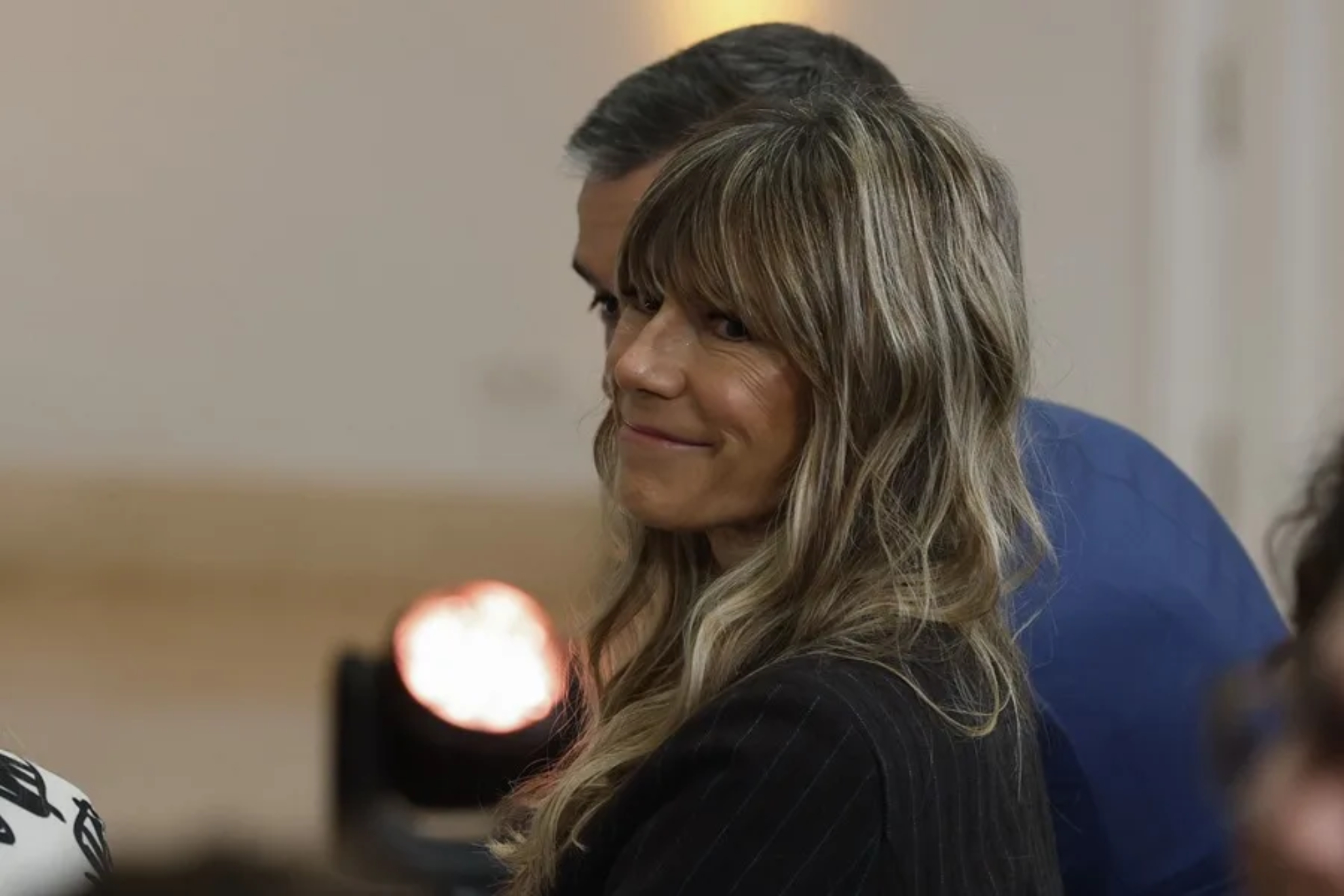 El juez Peinado se ausenta por vacaciones y un sustituto resolverá la solicitud de Begoña Gómez para viajar a la cumbre de la OTAN