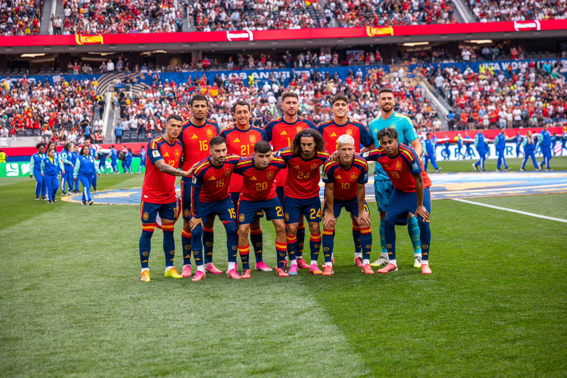 De la Fuente da con su equipo ideal: mismo once que ante Austria