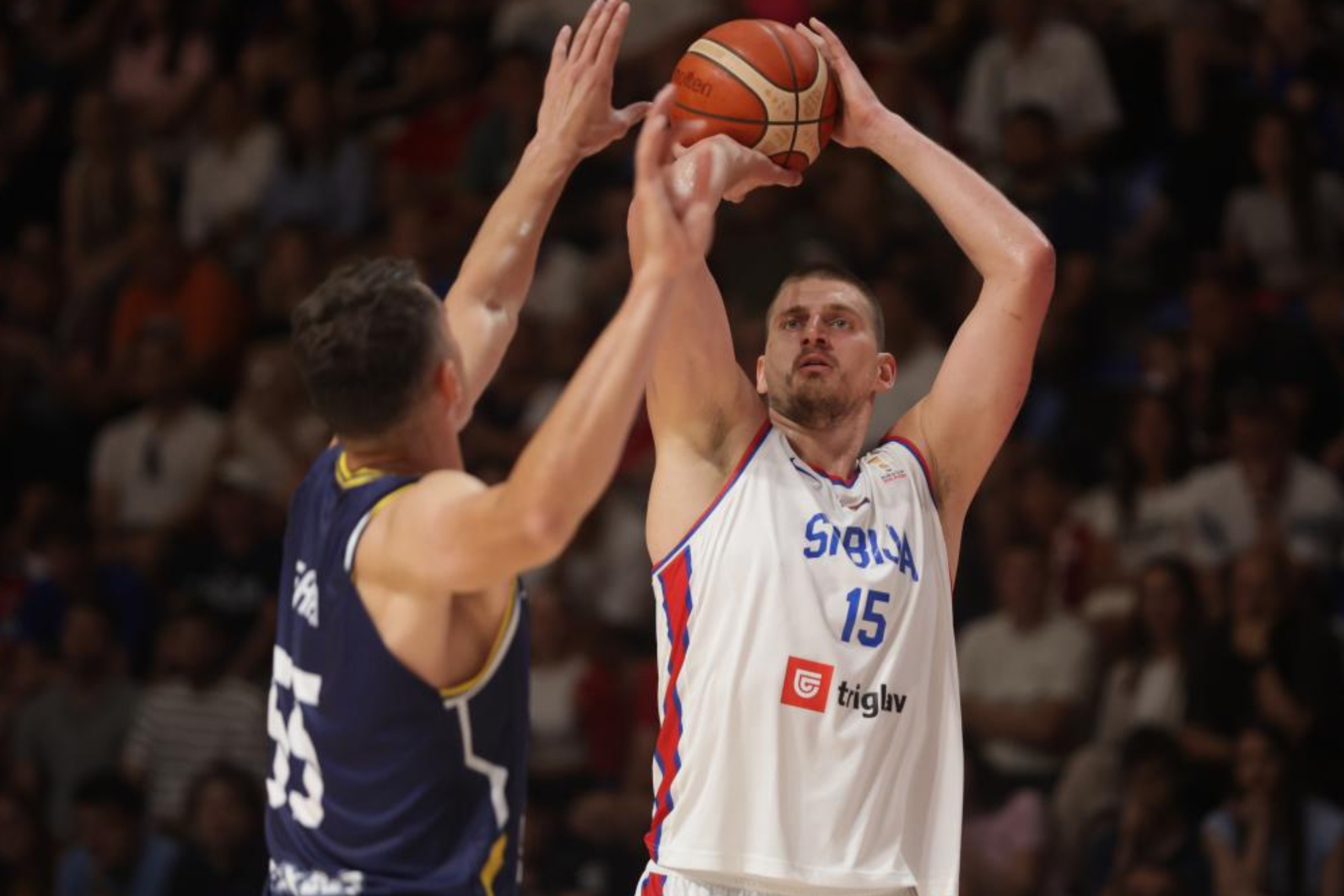 Jokic iguala a Hezonja y ya tiene su triple-doble de las Ventanas