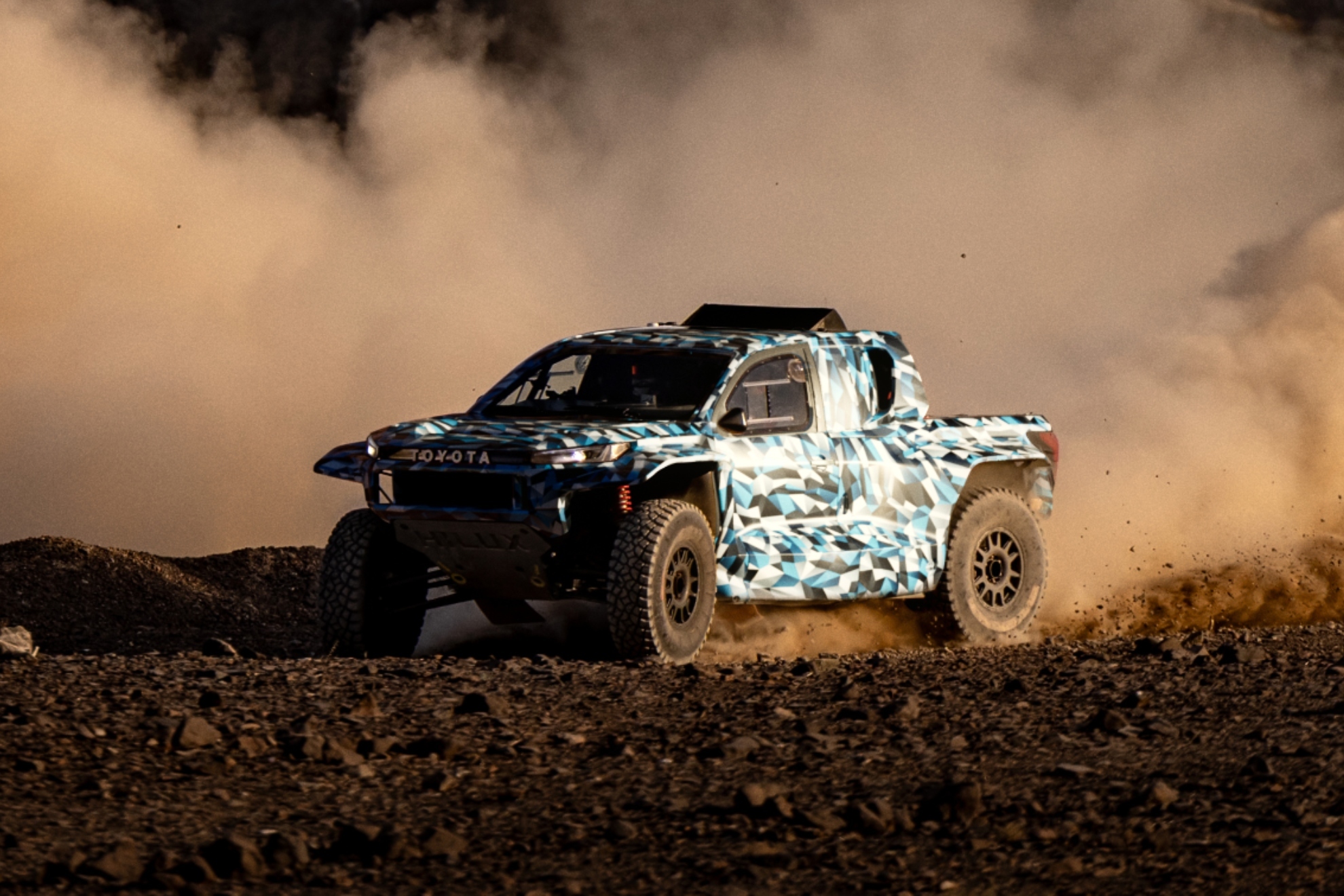 Toyota prepara un coche revolucionario para el Dakar 2027