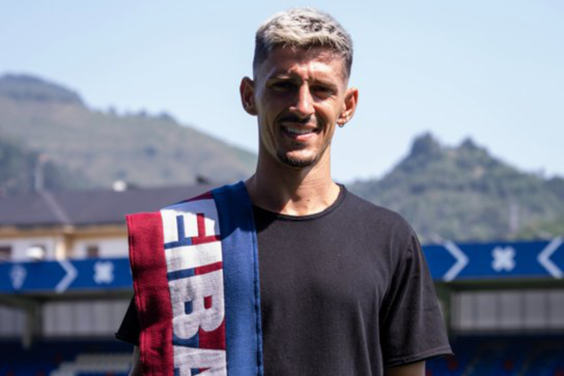Imanol García de Albeniz regresa al Eibar hasta 2029