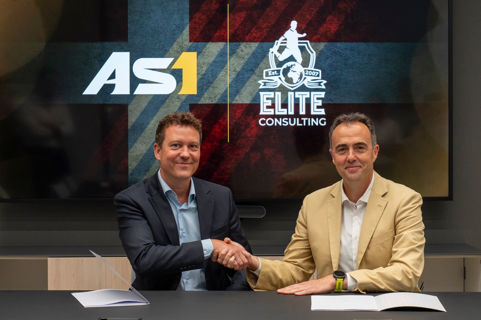 'Elite Consulting' se une a 'As1'