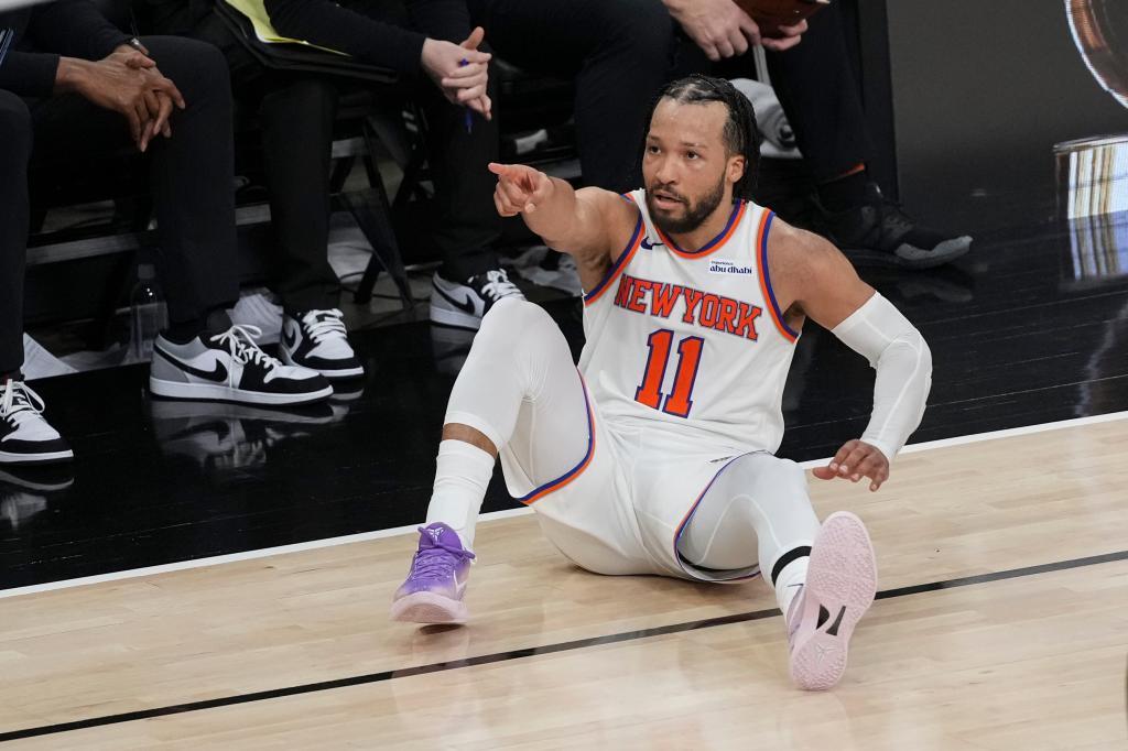 Pagan hasta un millón de dólares por una camiseta de Jalen Brunson