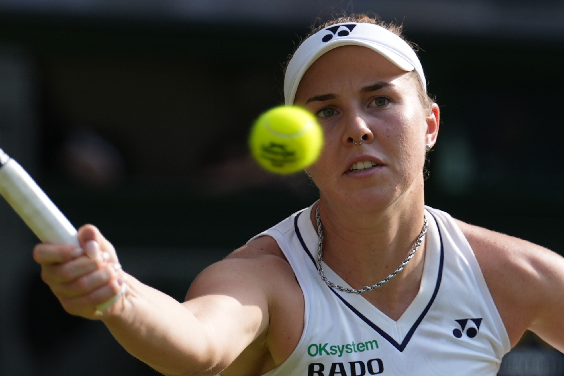 Linda Noskova asegura la sexta campeona checa en Wimbledon