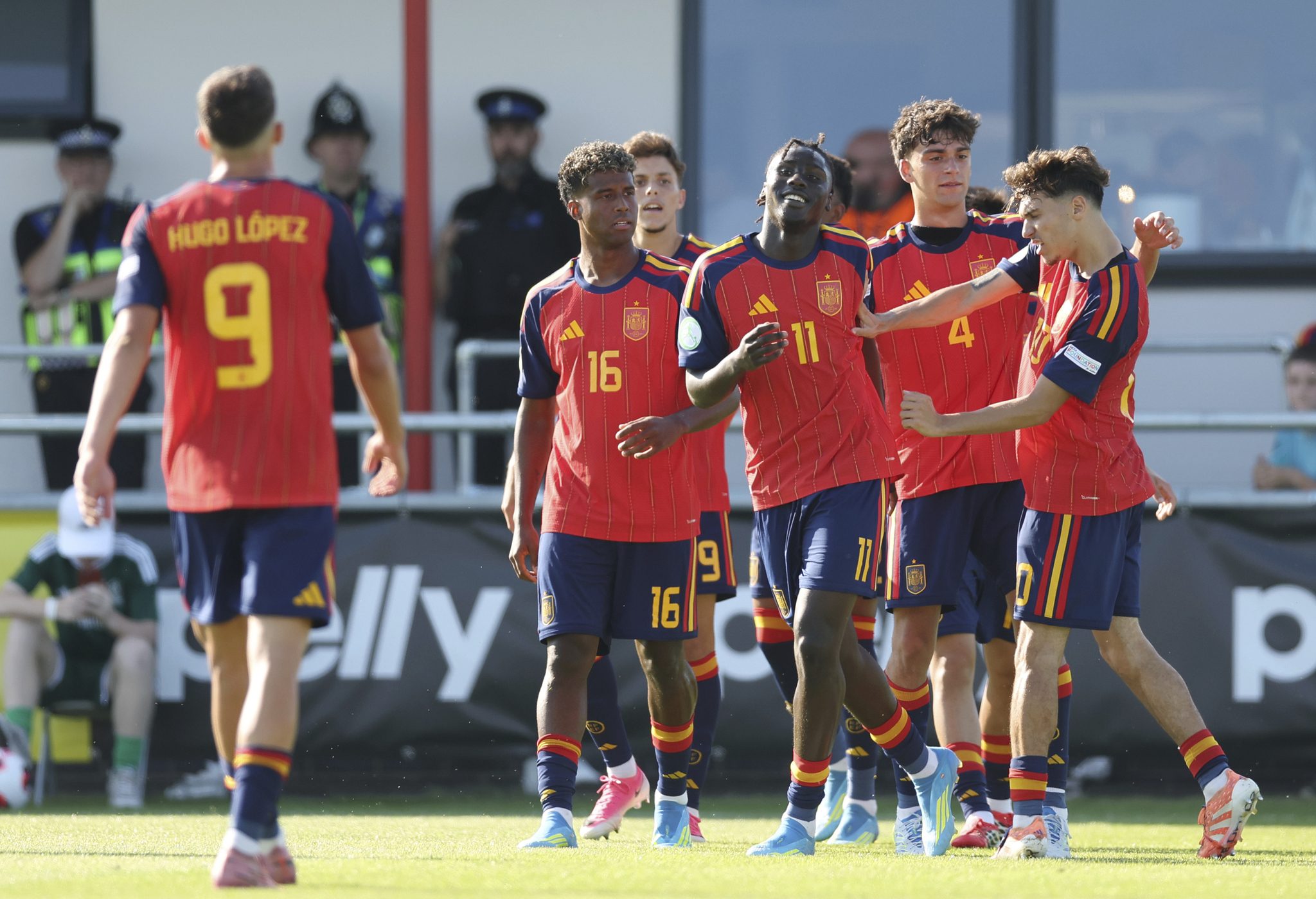 A qué hora es el España - Alemania sub 19: horario, canal y dónde ver hoy en TV la final del Europeo sub 19