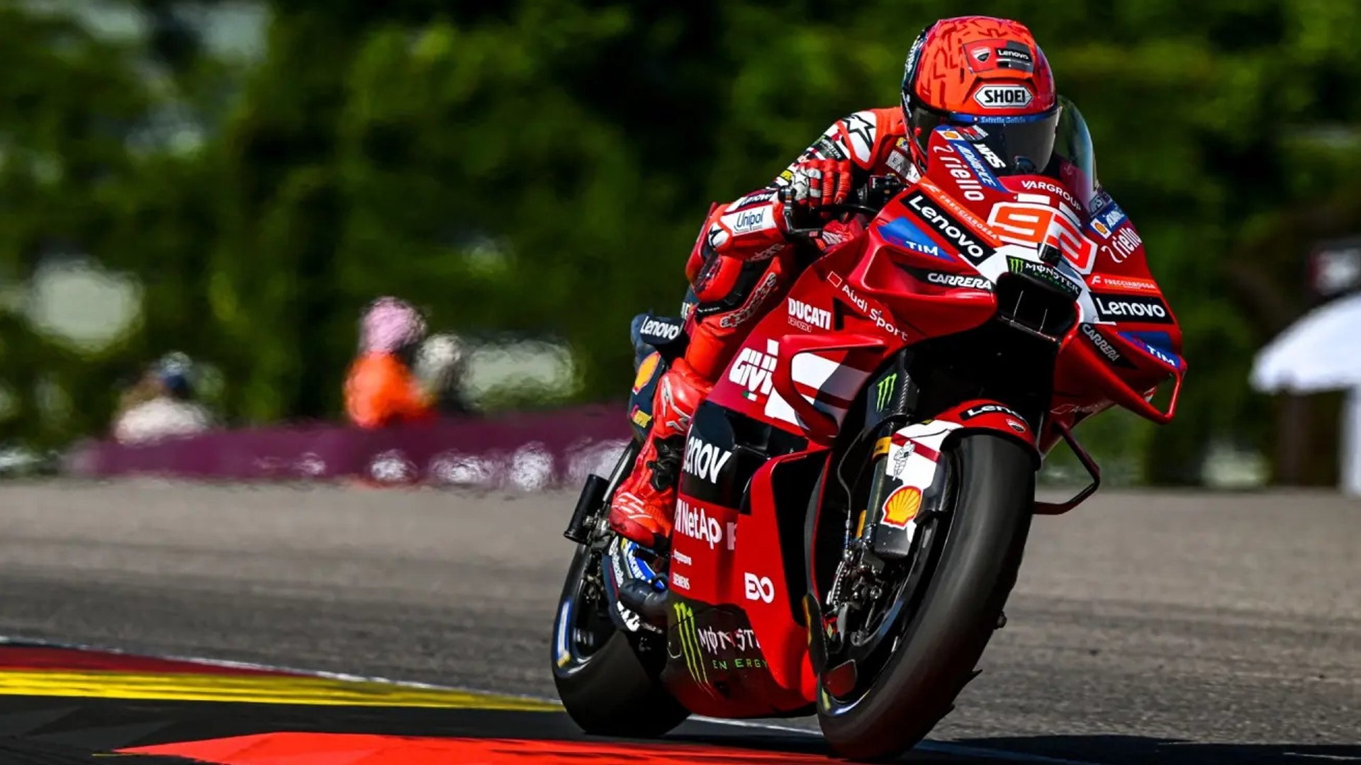 A qué hora es la carrera de MotoGP en Alemania: horario y dónde ver en TV y online a Marc Márquez y Jorge Martín