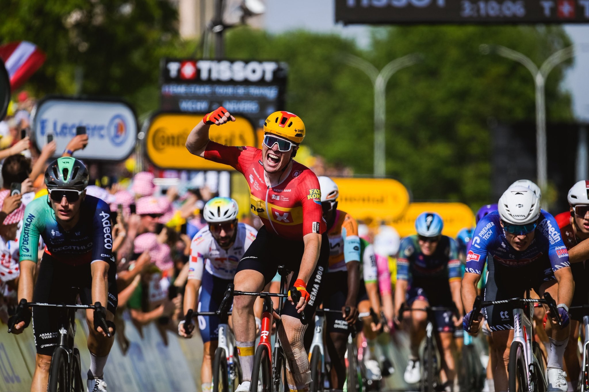 Waerenskjold gana la etapa más rápida de la historia del Tour