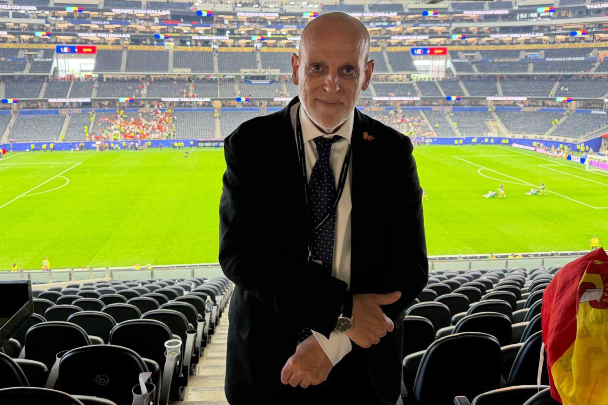 Tebas: "Si jugamos como sabemos, el árbitro pasará desapercibido"