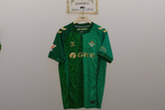 El Betis rinde un emotivo homenaje a Sandra Peña con la segunda equipación 26/27